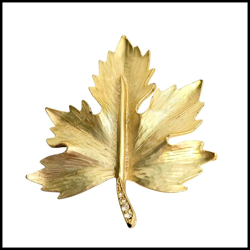 Vintage Gold Leaf Brooch Pin with Rhinestones Maple‎ Leaf Fall Autumn